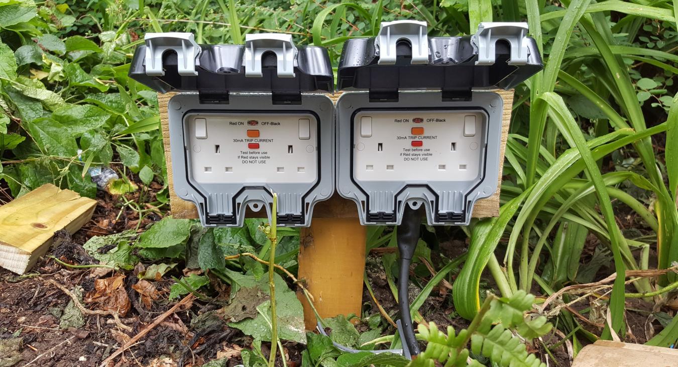 Outdoor power installer in Cwmbran